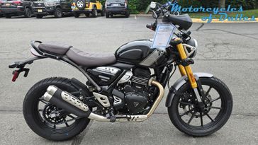 2025 Triumph Scrambler 400X  Phantom Black/Silver Ice