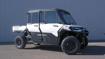 New 2026 Can-Am DEF MAX HD11 LTD CAB 