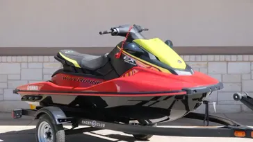 2024 YAMAHA WAVERUNNER EX DELUXE TORCH RED AND BLACK 
