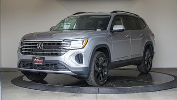 New 2025 Volkswagen Atlas 2.0T SE w/Technology