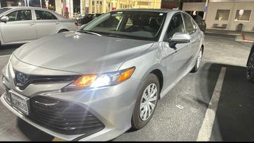 2020 Toyota Camry Hybrid LE