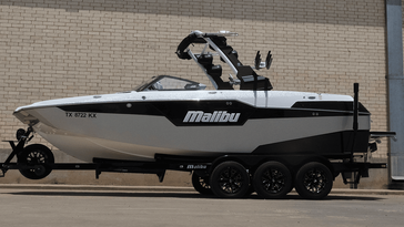 USED 2023 MALIBU M240 