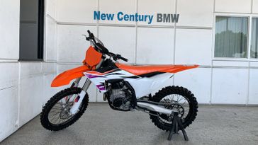 2024 KTM 450 SX-F  in a ORANGE exterior color. New Century Motorcycles 626-943-4648 newcenturymoto.com 