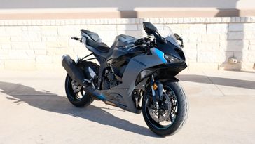 USED 2025 KAWASAKI NINJA ZX 6R 