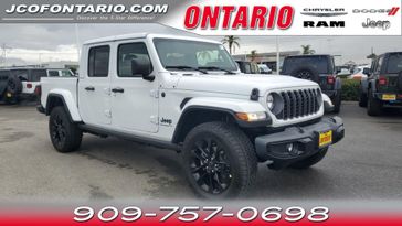 2025 Jeep Gladiator Nighthawk