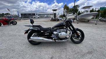 2021 BMW R 18 in a BLACK exterior color. BMW Motorcycles of Jacksonville (904) 375-2921 bmwmcjax.com 