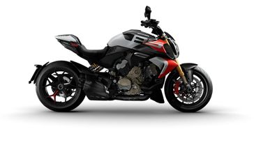 New 2026 Ducati DIAVEL V4 