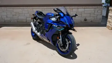 NEW 2026 YAMAHA YZF-R1 