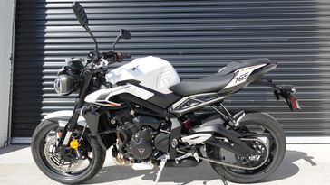 2025 Triumph Street Triple 765 R