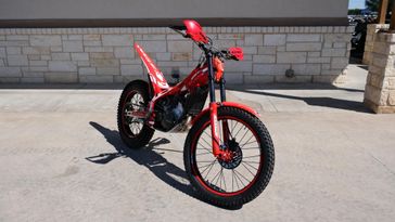 USED 2023 BETA EVO SS SUPER SMOOTH 300 