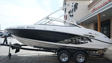 USED 2009 YAMAHA 212X 