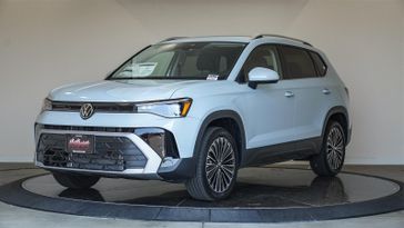 New 2025 Volkswagen Taos 1.5T SE