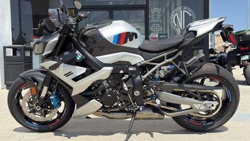New 2026 BMW M1000R 