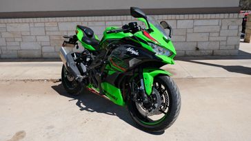 USED 2024 KAWASAKI NINJA ZX4RR 