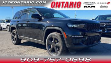 2024 Jeep Grand Cherokee Limited in a Diamond Black Crystal Pearl Coat exterior color and Global Blackinterior. Ontario Auto Center ontarioautocenter.com 