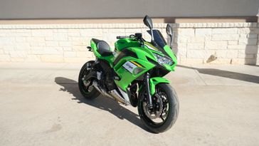 USED 2025 KAWASAKI NINJA 650 KRT EDITION ABS LIME GREEN AND EBONY AND PEARL BLIZZARD WHITE 