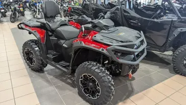 2025 CAN-AM OUTLANDER MAX XT 850 FIERY RED  in a FIERY RED exterior color. Family PowerSports (877) 886-1997 familypowersports.com 