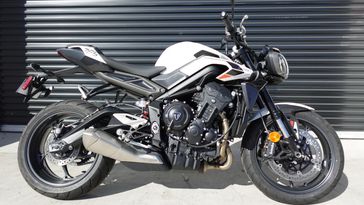 2025 Triumph Street Triple 765 R