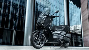 2025 XMAX
