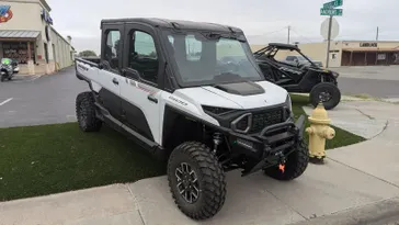 2025 Polaris RANGER CREW XD 1500 NORTHSTAR EDITION ULTIMATE GHOST WHITE METALLIC SMOKE