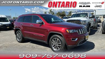2022 Jeep Grand Cherokee WK Limited in a Velvet Red Pearl Coat exterior color and Blackinterior. Jeep Chrysler Dodge RAM FIAT of Ontario 909-757-0698 jcofontario.com 
