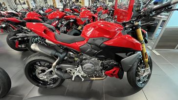 2025 Ducati Streetfighter V2