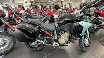 New 2026 Ducati MULTISTRADA V4S TRAVEL & RADAR 