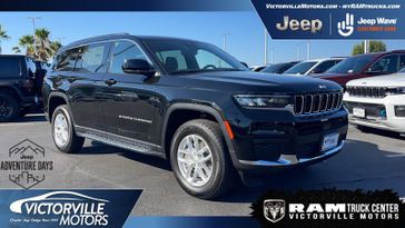 2024 Jeep Grand Cherokee L Laredo 4x2