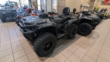 2025 CAN-AM OUTLANDER MAX DPS 1000 GRANITE GRAY  in a GRANITE GRAY exterior color. Family PowerSports (877) 886-1997 familypowersports.com 