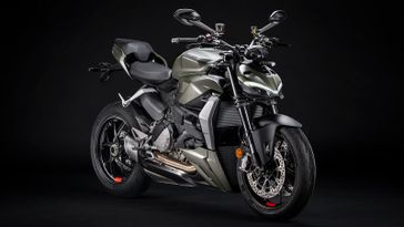 2024 Ducati STREETFIGHTER V2