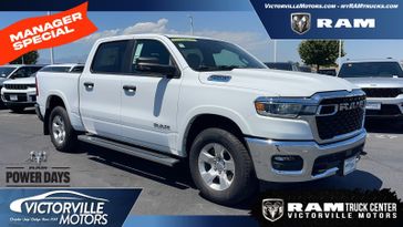 2025 RAM 1500 Big Horn Crew Cab 4x4 5'7' Box