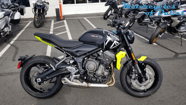 Jet Black/Triumph Racing Yellow