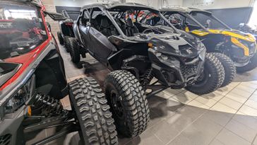 2025 Can-Am MAVERICK R MAX X 999T DCT TRIPLE BLACK