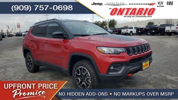 New 2025 Jeep Compass Trailhawk