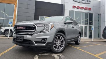Used 2023 GMC Terrain SLT
