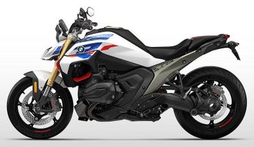 New 2026 BMW R1300R 