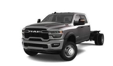 2025 RAM RAM 5500 BIG HORN® CHASSIS CREW CAB 4X2 84
