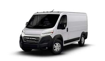 RAM PROMASTER® 3500 SLT CARGO VAN LOW ROOF 136