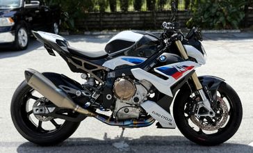 2022 S 1000 R