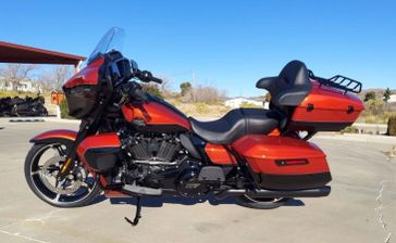 New 2025 Harley-Davidson Flhxu 