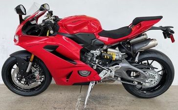 2025 Ducati PANIGALE V2 896 