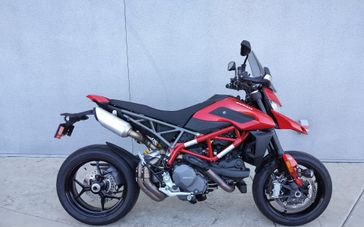 2022 Ducati HYPERMOTARD 950 