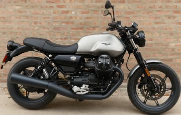 2024 Moto Guzzi V7 Stone 