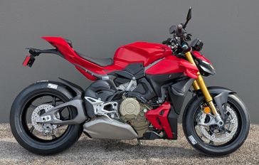 New 2025 Ducati Streetfighter V4S 