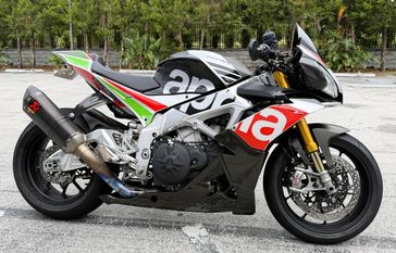 2017 Aprilia Tuono V4 1100 Factory ABS  FACTORY
