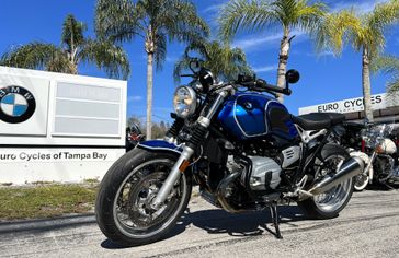 2020 BMW R nineT in a BLUE exterior color. Euro Cycles of Tampa Bay 813-926-9937 eurocyclesoftampabay.com 