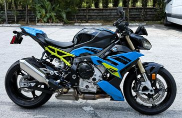 2026 BMW S 1000 R