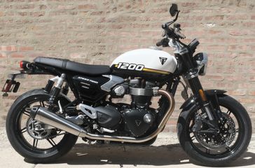 2025 Triumph Speed Twin 1200 