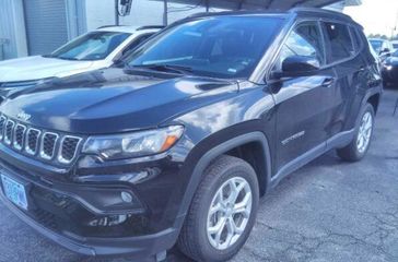 Used 2024 Jeep Compass Latitude