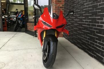 New 2025 Ducati PANIGALE V4S 
